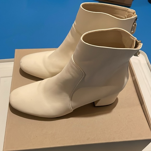 Off-White Urdan Outfitters Boots - Picture 11 of 16